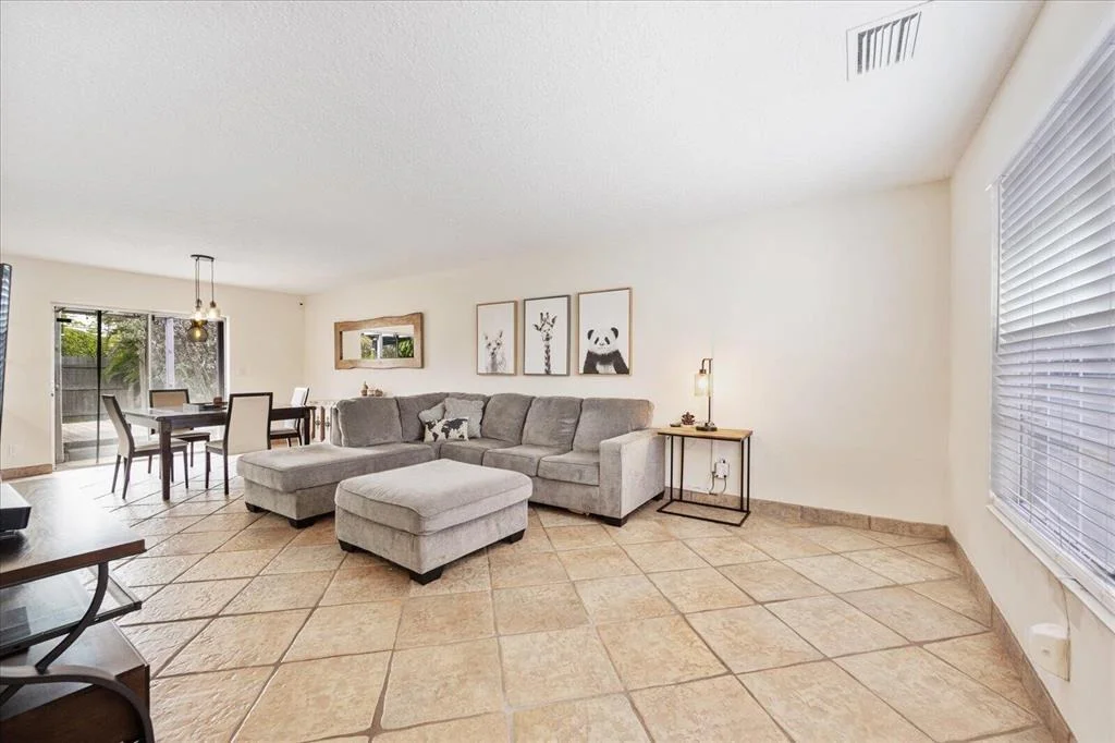 Photo of 4199 Willowood Lane