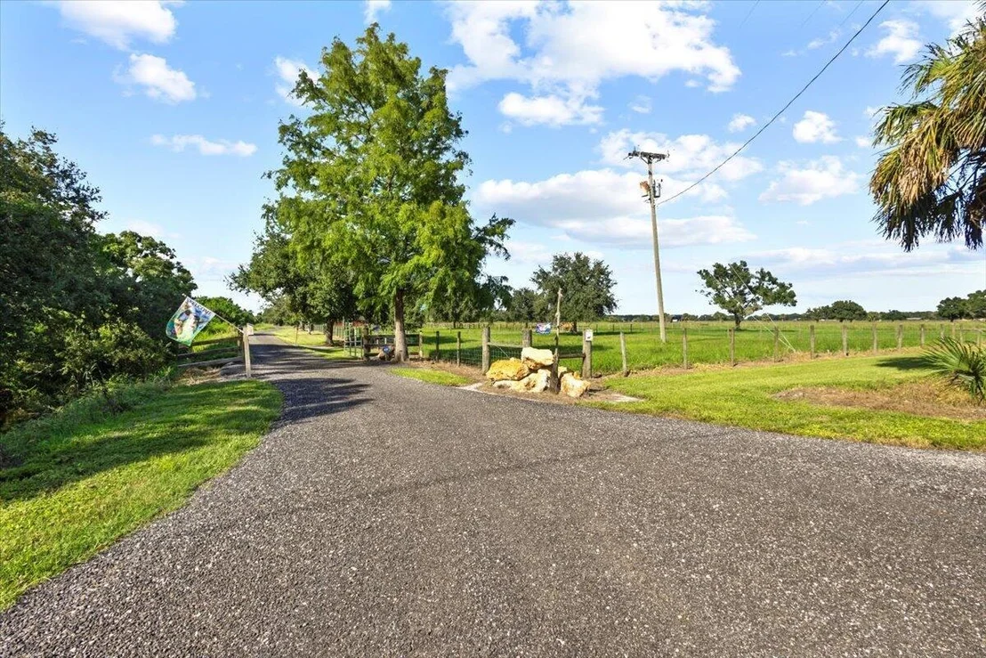 Photo of 10300 Muller Road