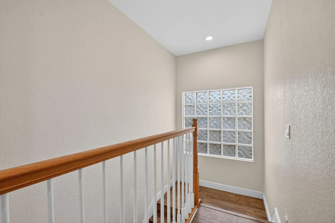Photo of 1605 E Classical Boulevard