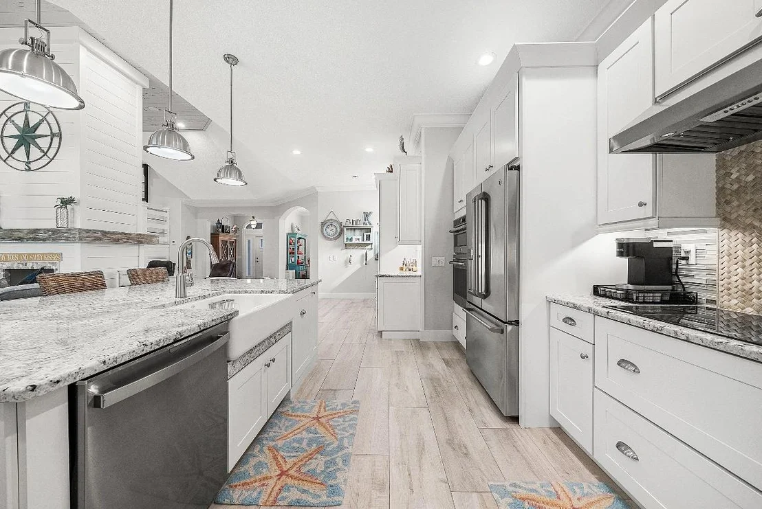 Photo of 906 Dolphin Drive