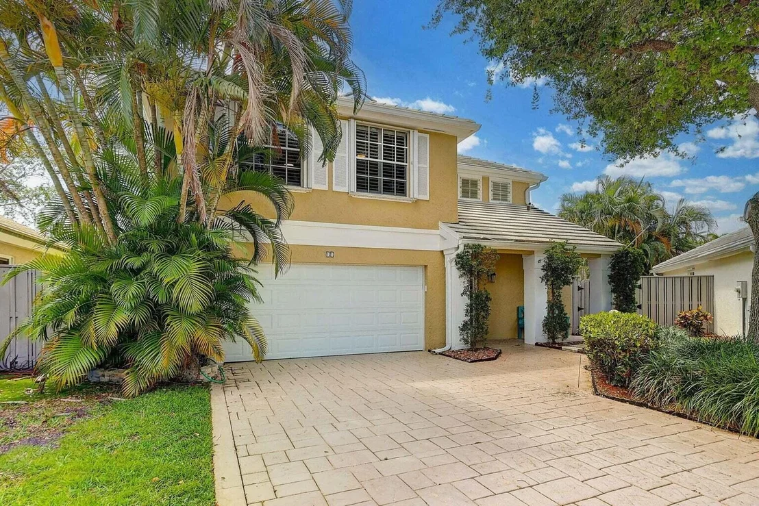 Photo of 11 Commanders Drive