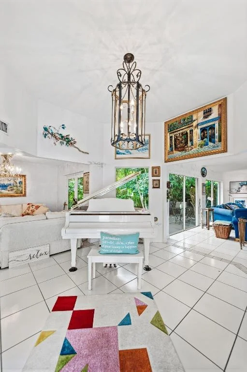 Photo of 800 Lagoon Lane