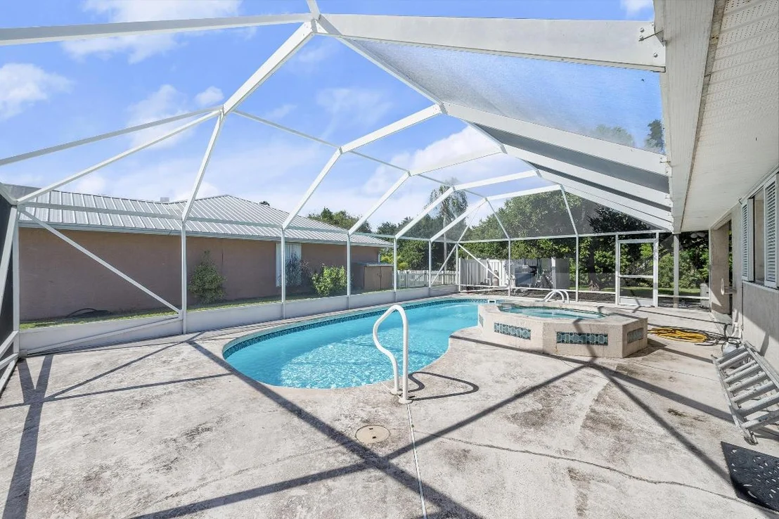 Photo of 831 SE 25th Street