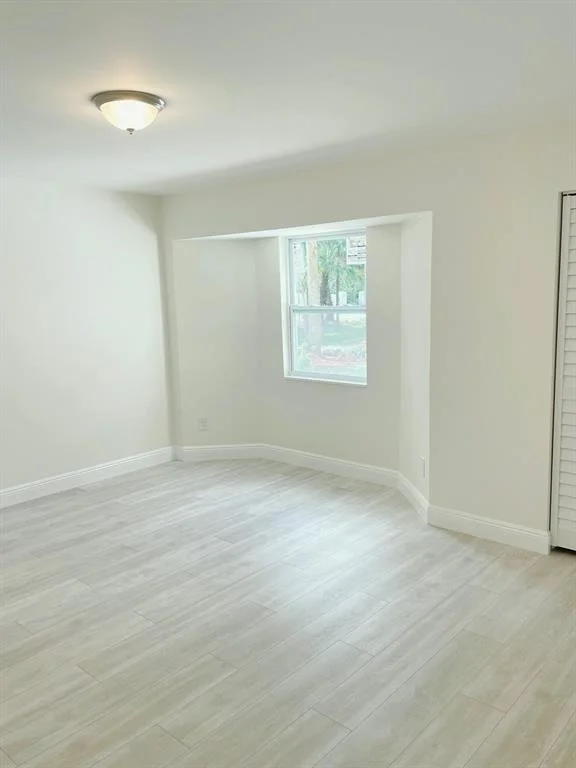 Photo of 5486 Avocado Boulevard