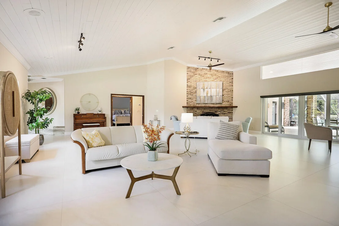 Photo of 9170 Dundee Drive Drive