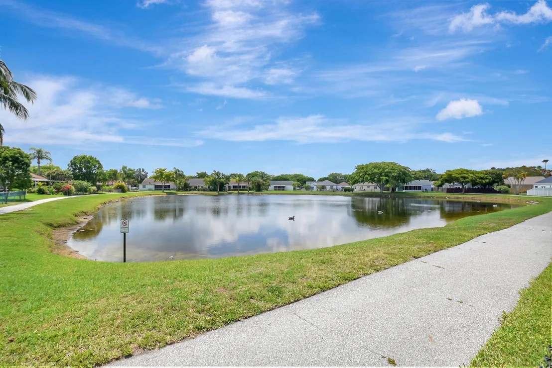 Photo of 8687 Spring Valley Drive