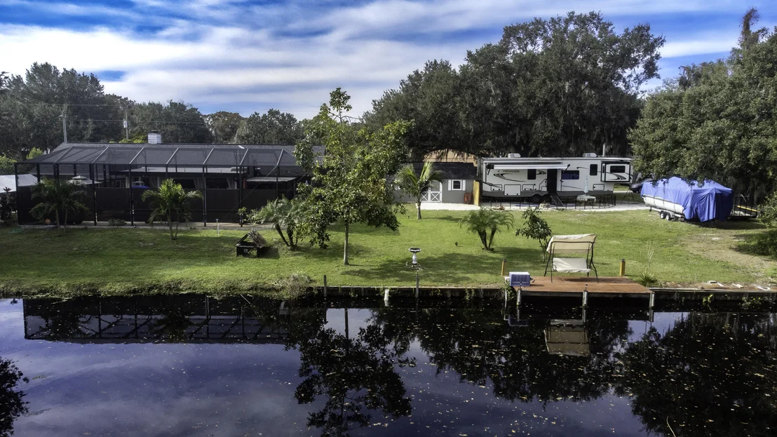 Photo of 1332 N Oak Ridge Drive