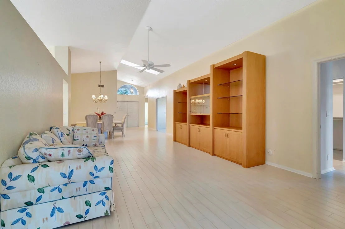 Photo of 10847 Crystal Key Lane
