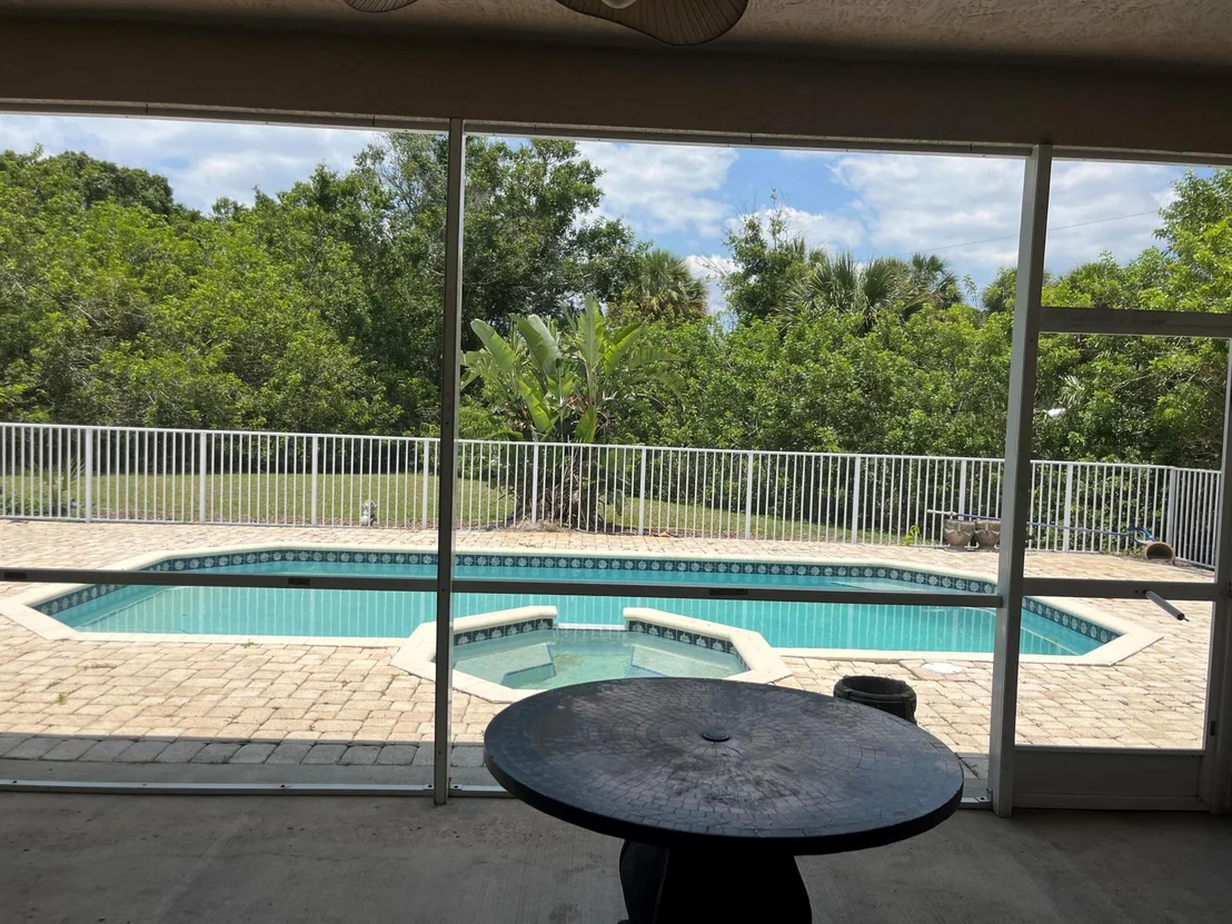 Photo of 6110 46th Lane