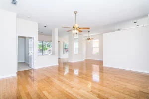Photo of 170 E Hampton Way