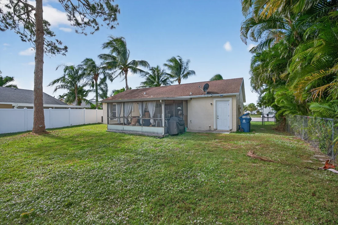 Photo of 102 Cedar Court