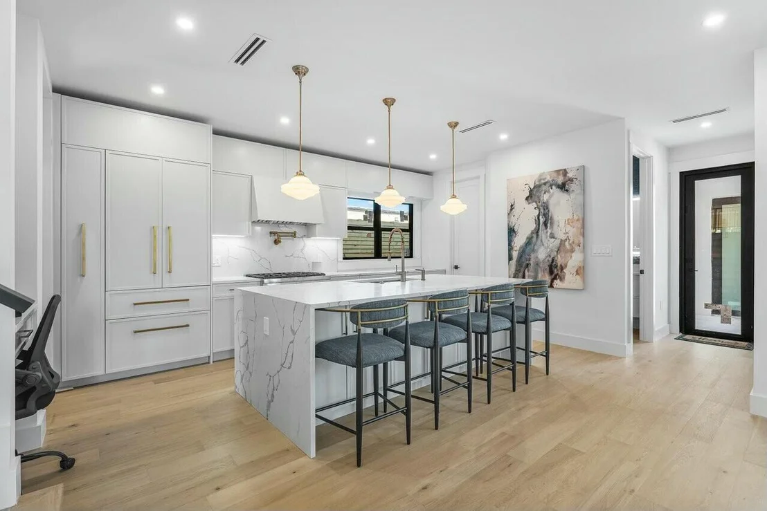 Photo of 338 Cornell Drive