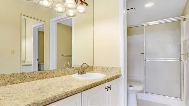 Photo of Unit D at 1001 Pinecrest Circle