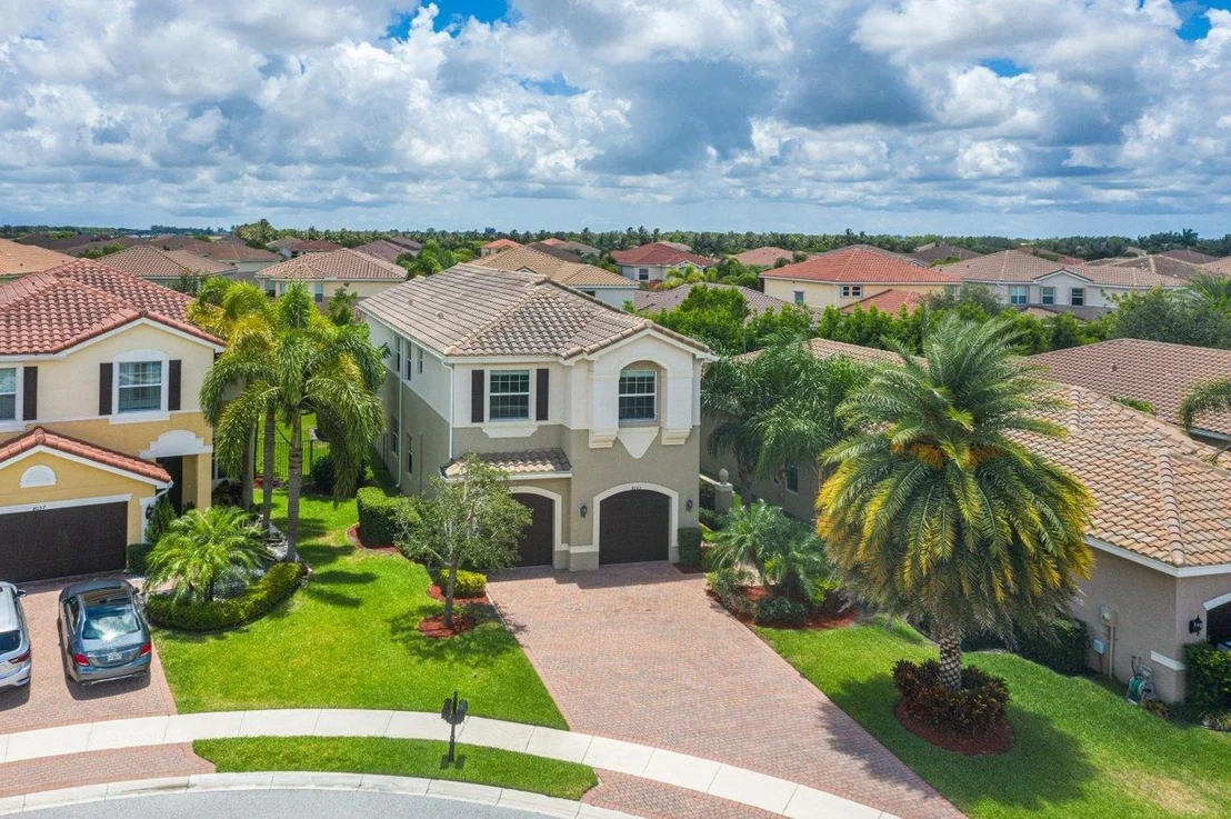 Photo of 8065 Pinnacle Pass Way