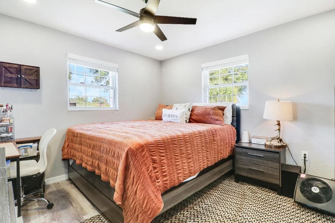 Photo of 1002 NW 7th Street