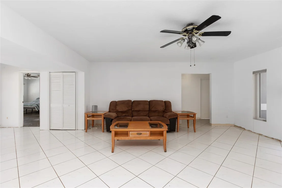 Photo of 360 SE 5th Avenue