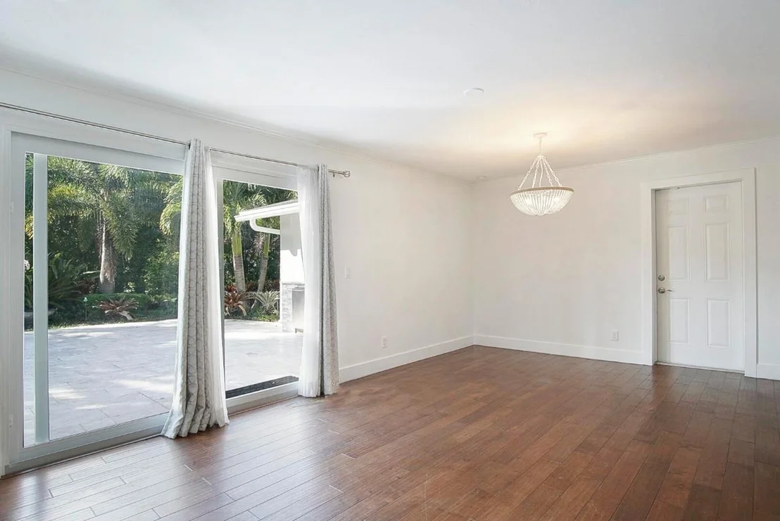 Photo of 924 Pompano Drive