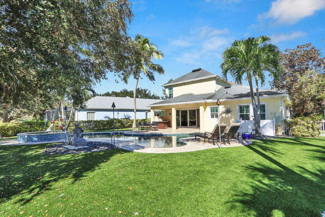Photo of 238 Barbados Drive
