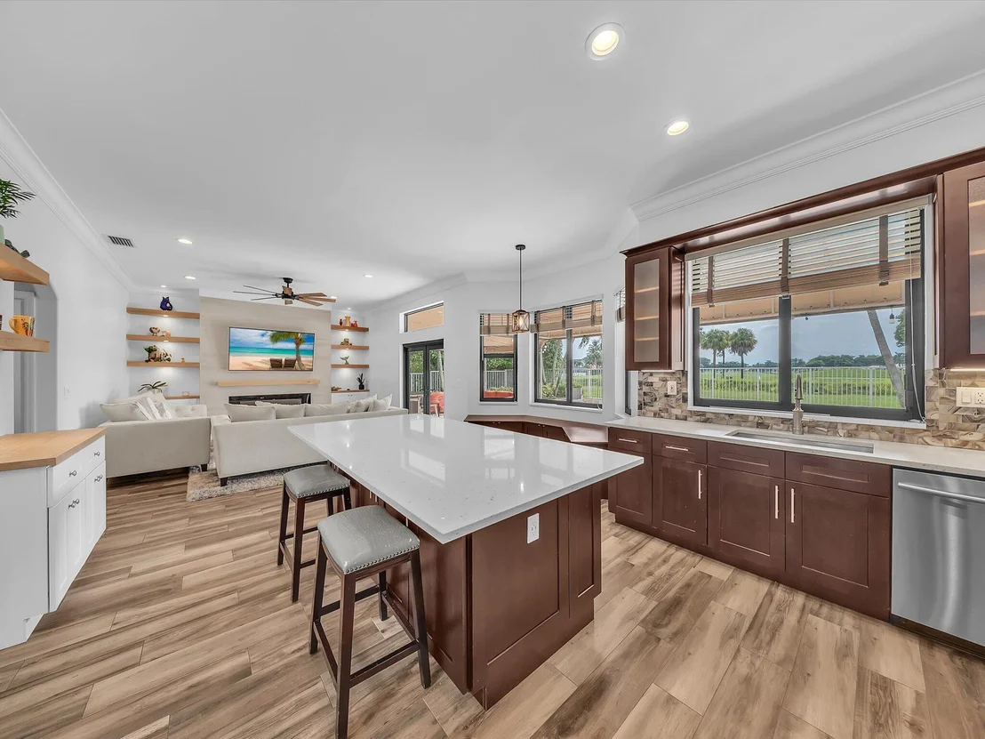 Photo of 6347 SHADOW TREE Lane