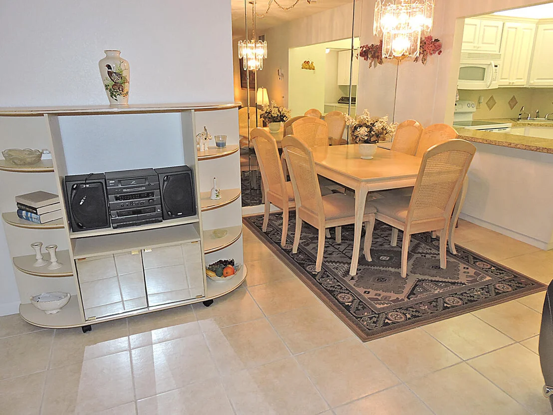 Photo of Unit D1 at 341 Pine Ridge Circle