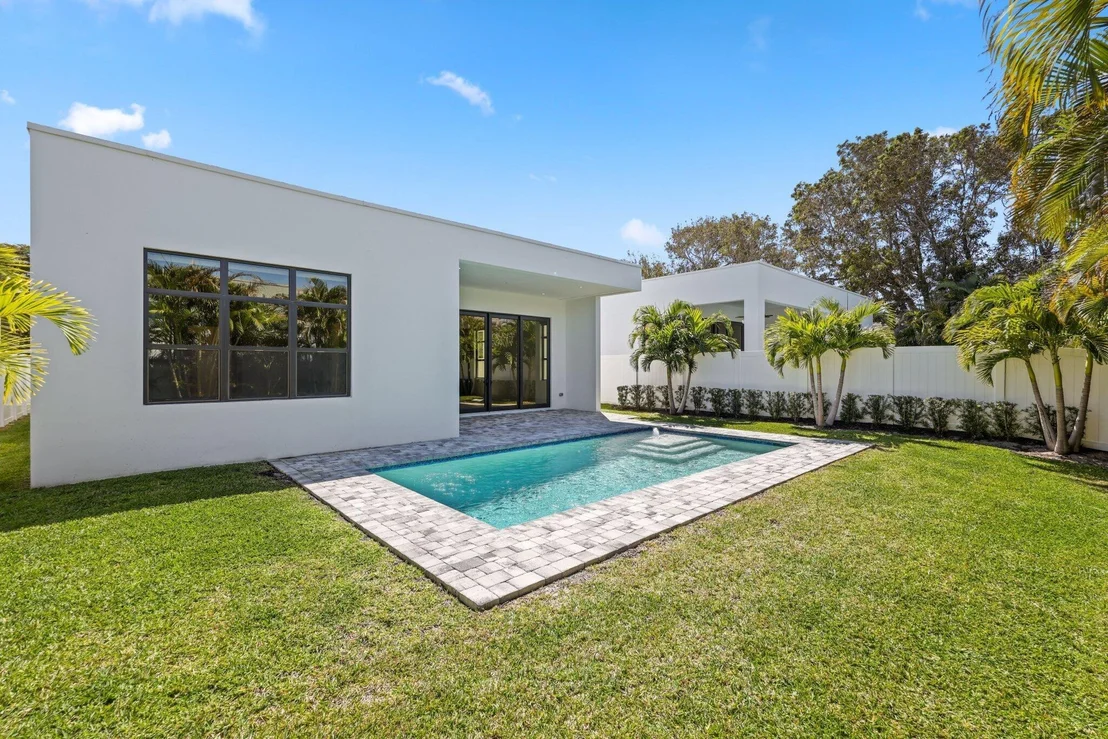 Photo of 655 Kingsbridge Street