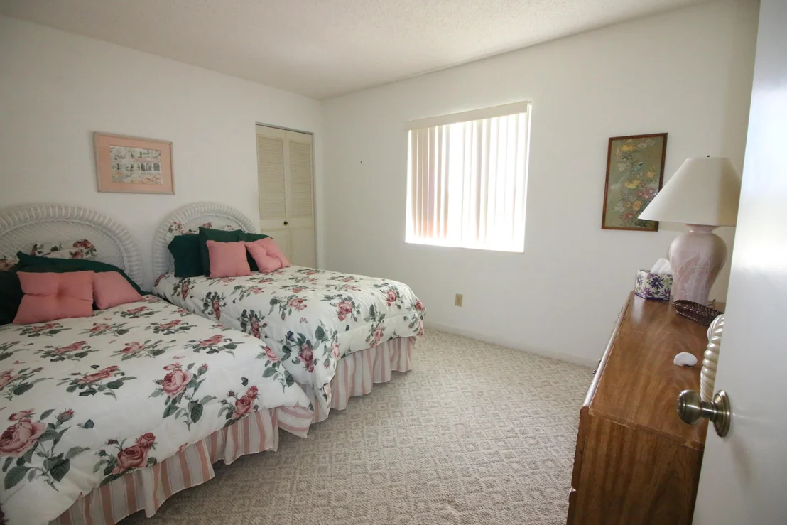 Photo of Unit B2 at 314 Knotty Pine Circle