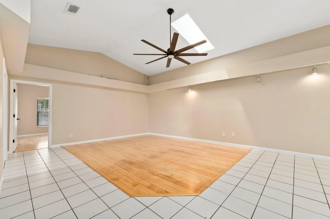 Photo of 5115 Silver Oak Drive