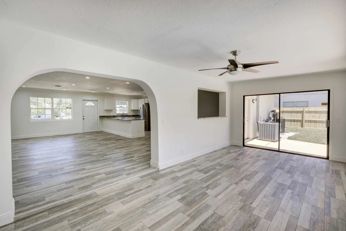 Photo of 8602 Sunset Drive