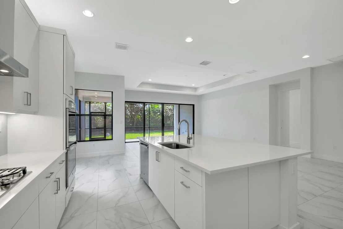 Photo of 9375 Mountain Pine Grove