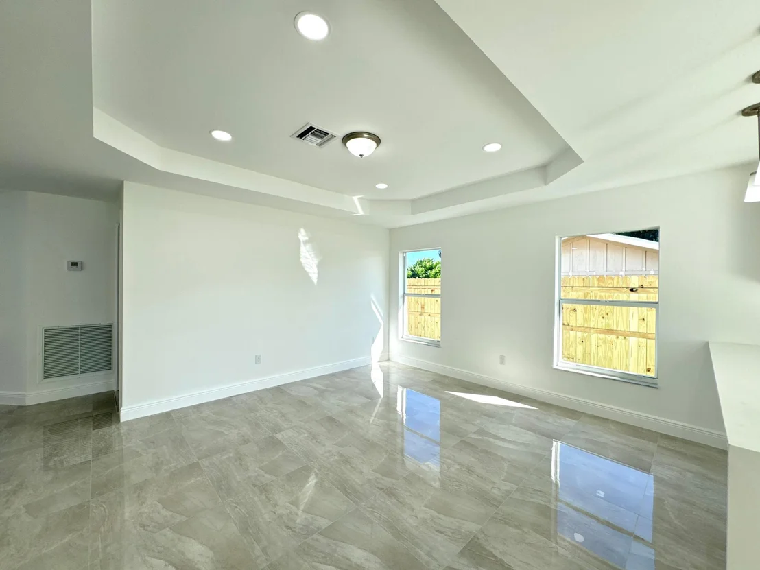 Photo of 4916 Biscayne Drive
