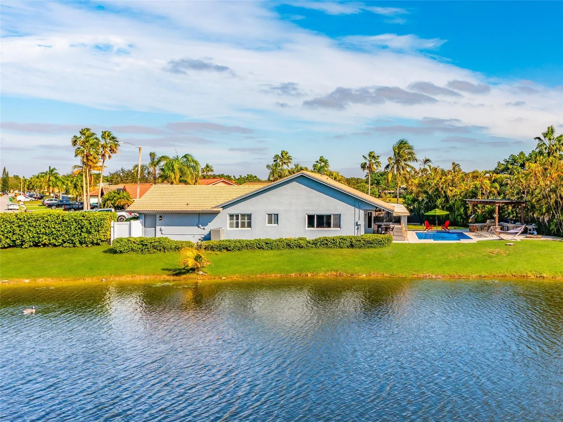 Photo of 6530 Olde Moat Way