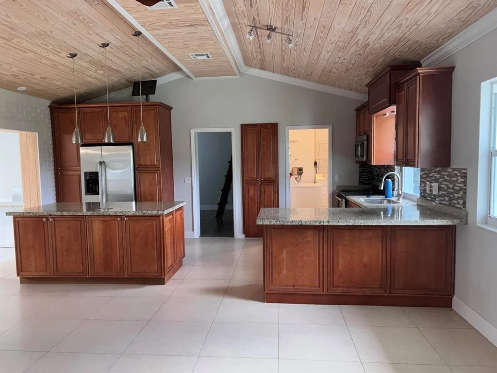 Photo of 638 Date Palm Drive