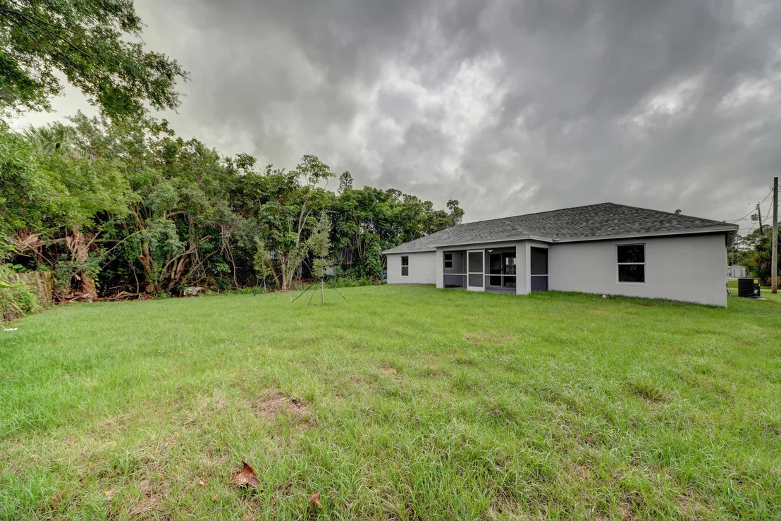 Photo of 5714 Sunset Boulevard