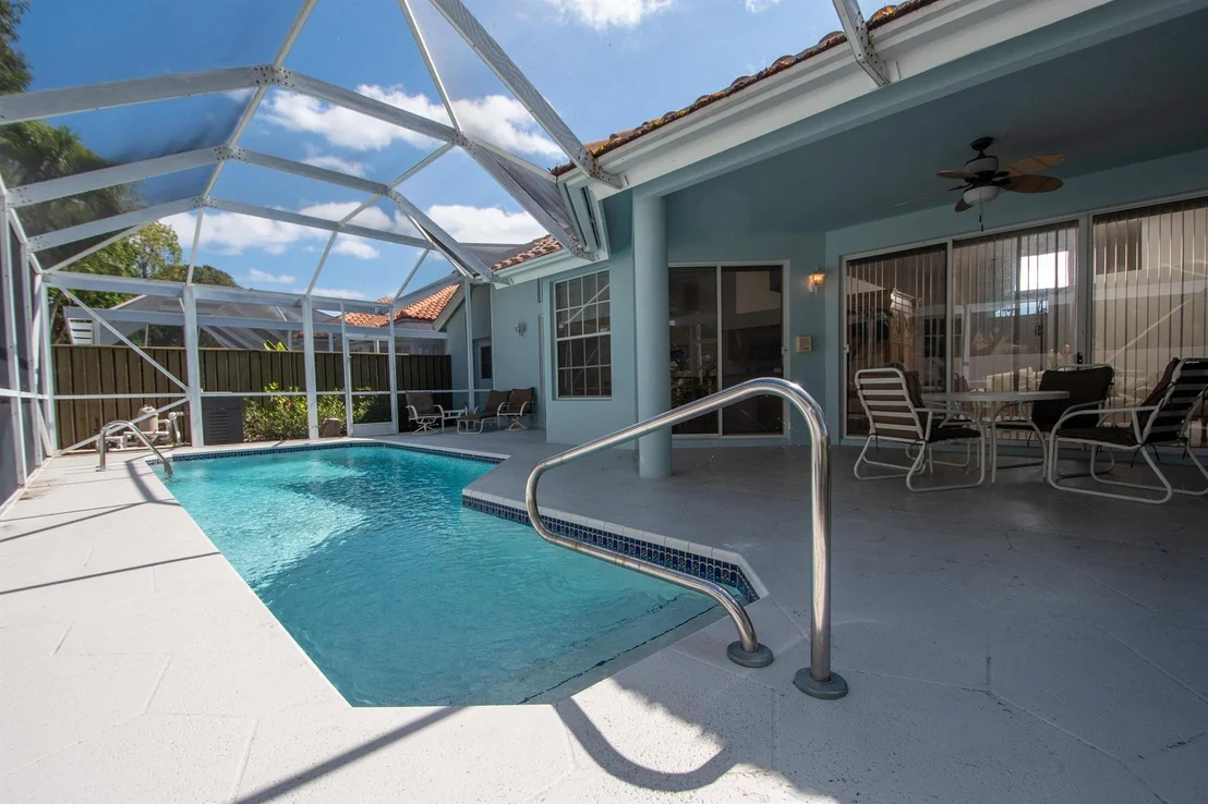 Photo of 262 Eagleton Estate Boulevard