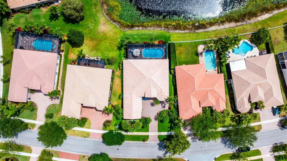 Photo of 6945 SE Bay Hill Drive