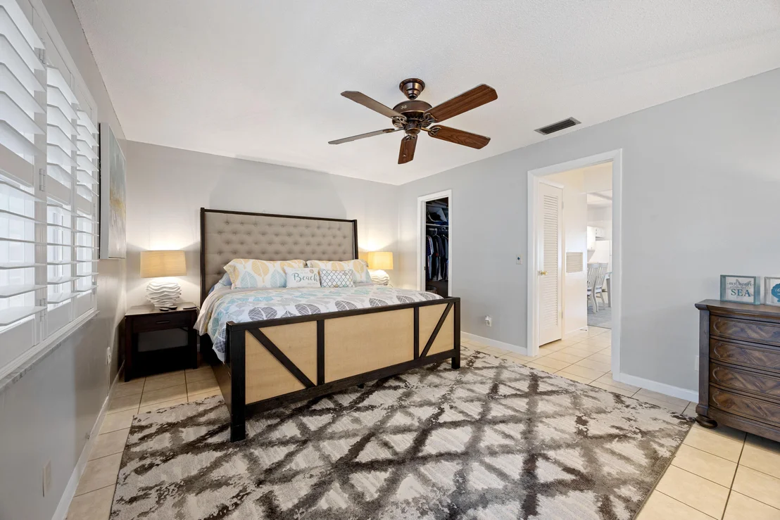 Photo of Unit B at 355 Main Boulevard