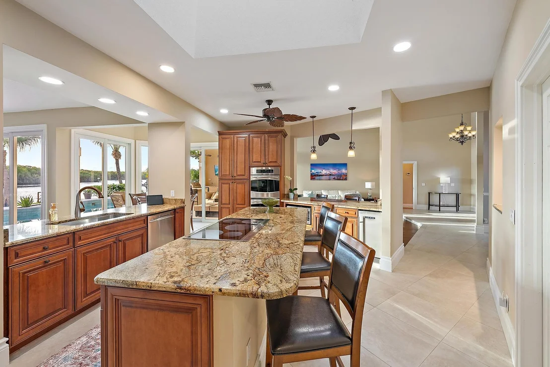 Photo of 8575 SE Water Oak Place