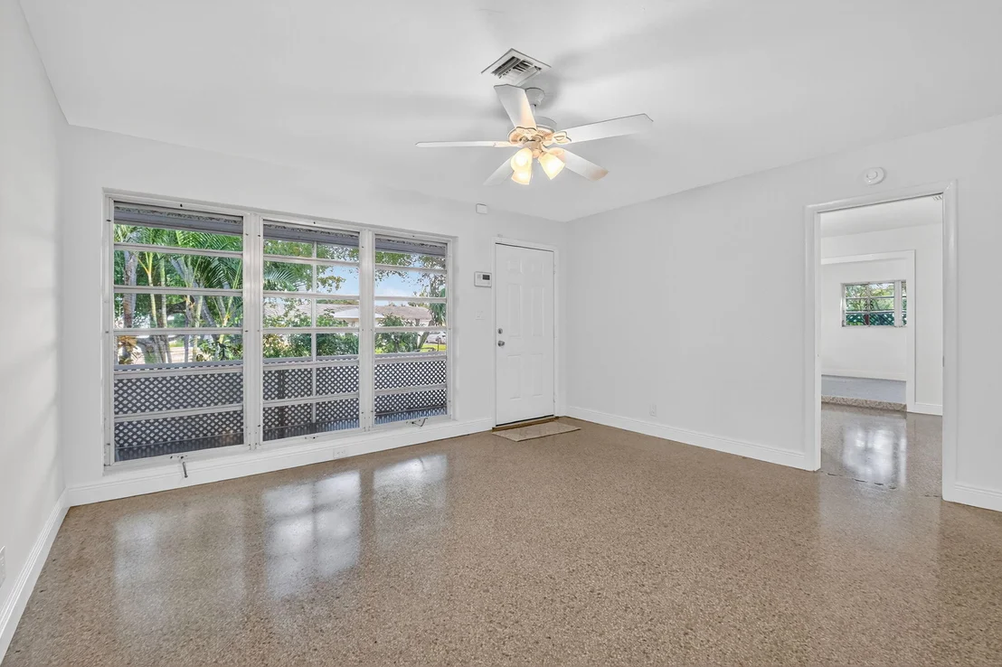 Photo of 702 Sunset Drive