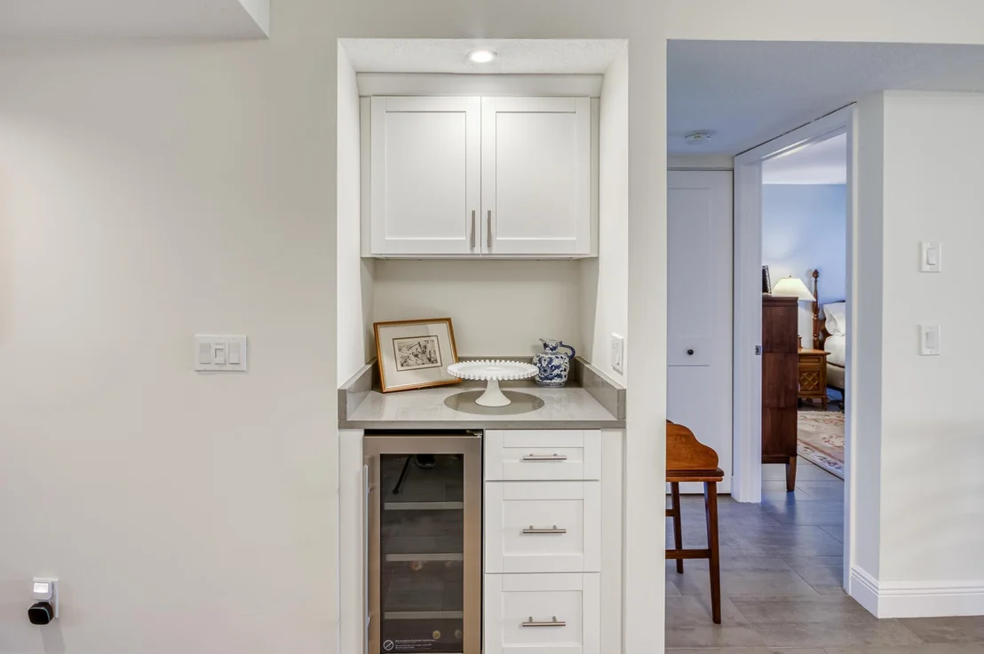 Photo of Unit E at 901 Pinecrest Circle