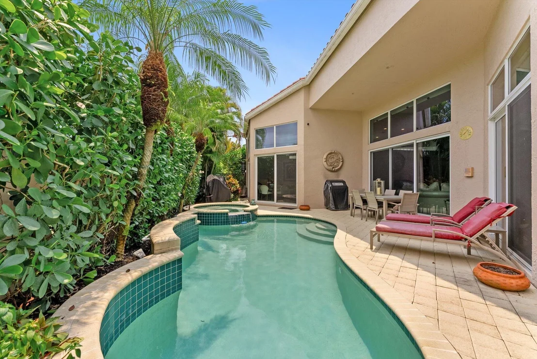 Photo of 6533 Somerset Circle