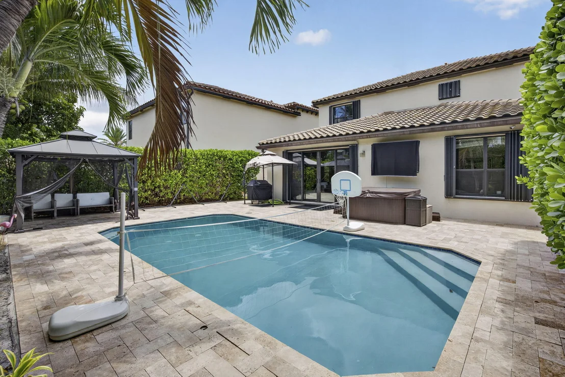 Photo of 4577 Willow Run Way