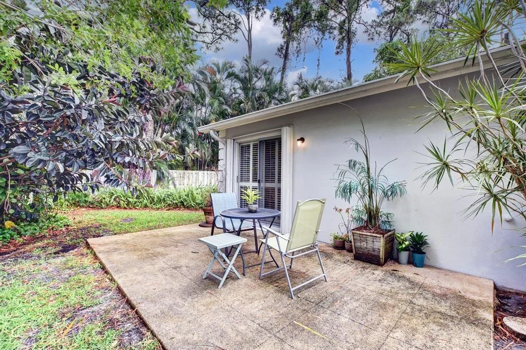 Photo of 1284 Slash Pines Circle
