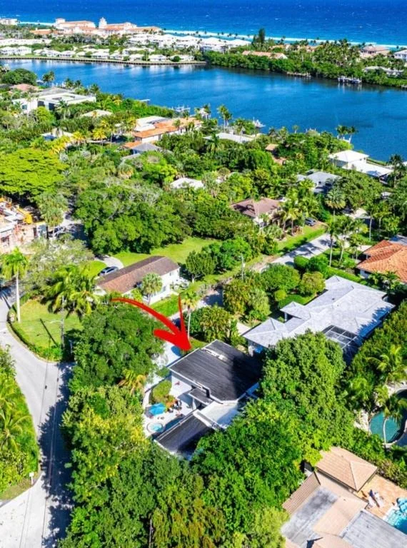 Photo of 800 Lagoon Lane
