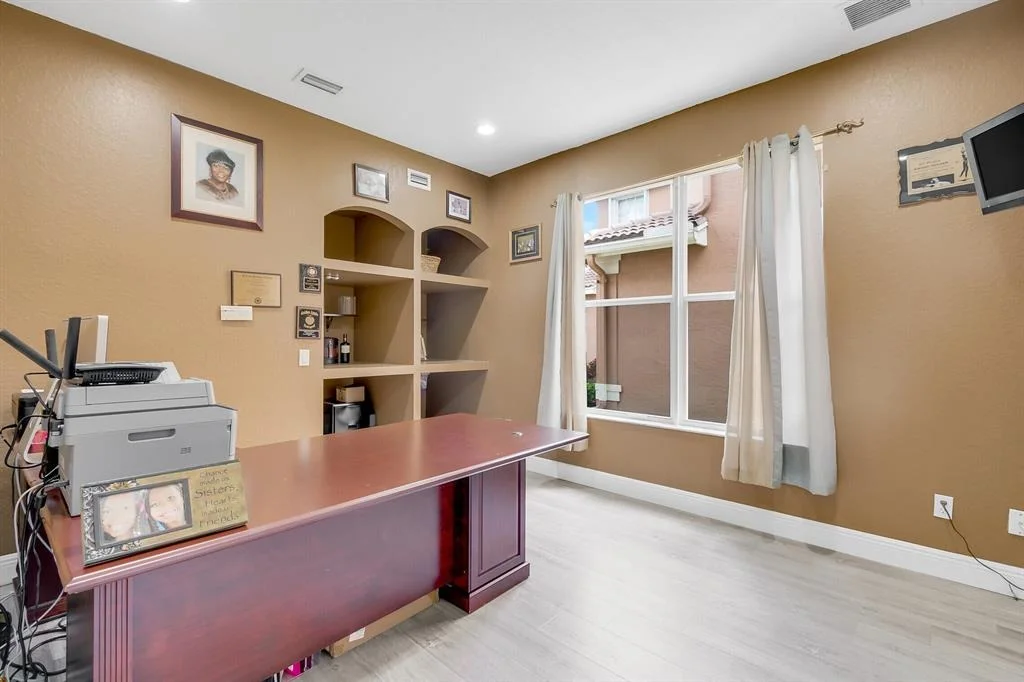 Photo of 5503 Albin Drive