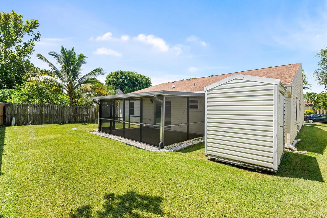 Photo of 5262 Edgewood Drive