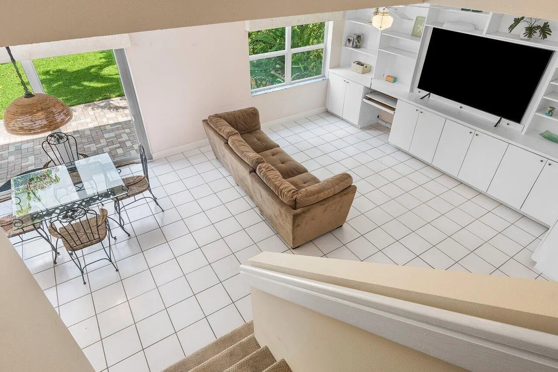 Photo of 6321 Lansdowne Circle