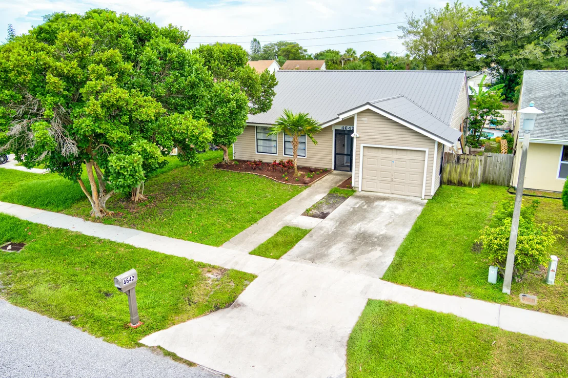 Photo of 4642 Brook Drive