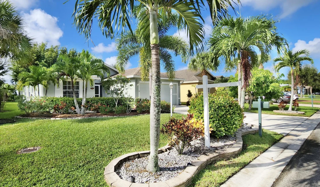 Photo of 2584 SW Impala Way