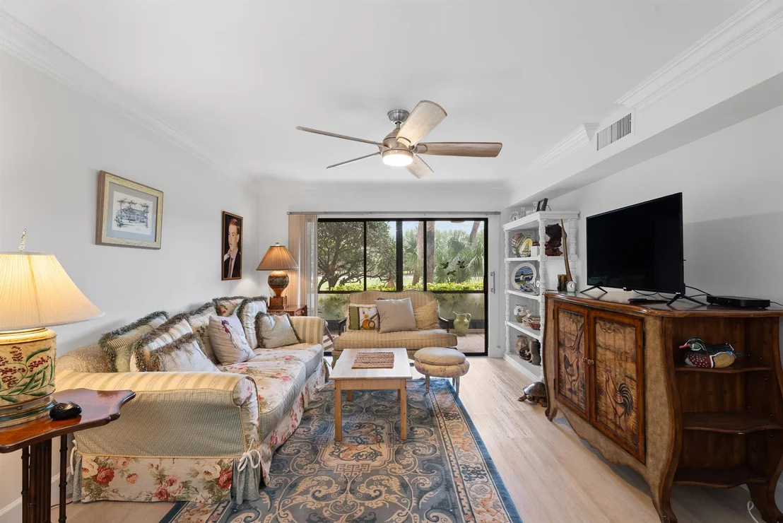 Photo of Unit D at 1101 Keystone Drive