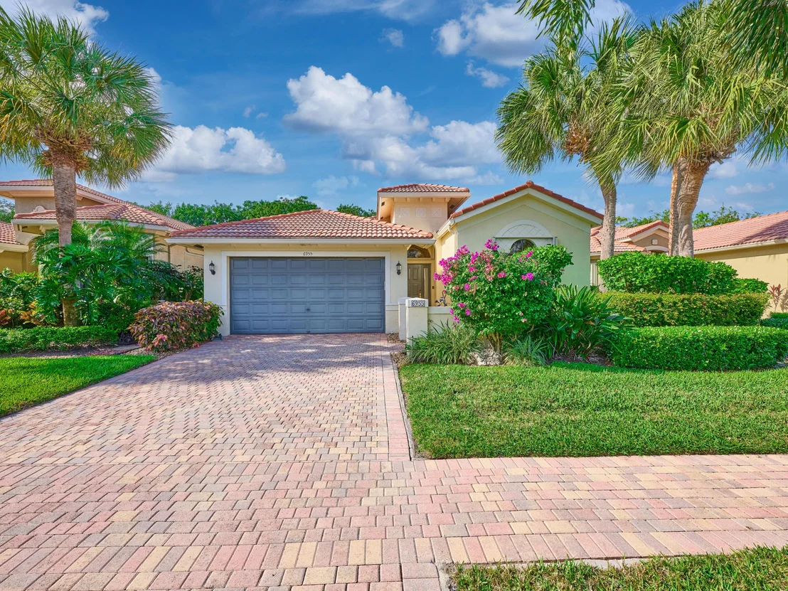 Photo of 6955 Fabiano Circle